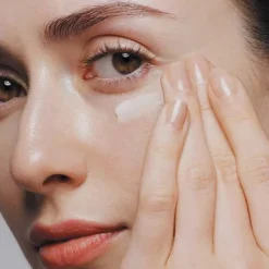 SHISEIDO Contorno Ojos|Hidratantes Faciales<Eye And Lip Contour Regenerating Cream