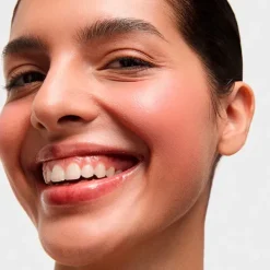 New Juicy Lips Smoothing Lip Oil Gloss De Labios