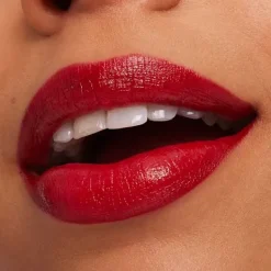 New M·A·Cximal Sleek Satin Lipstick Pintalabios