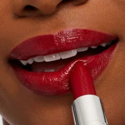 New M·A·Cximal Sleek Satin Lipstick Pintalabios