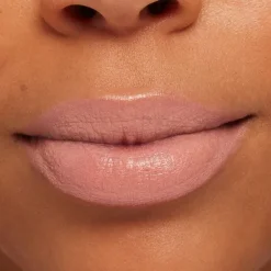 New M·A·Cximal Sleek Satin Lipstick Pintalabios