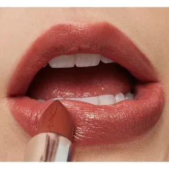 New M·A·Cximal Sleek Satin Lipstick Pintalabios