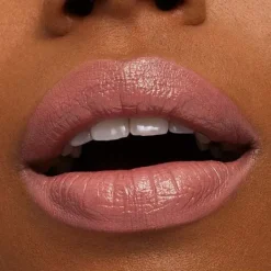 New M·A·Cximal Sleek Satin Lipstick Pintalabios