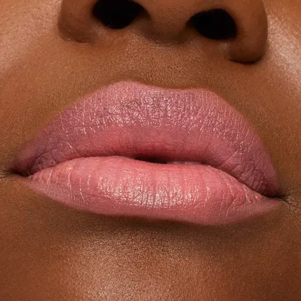 New M·A·Cximal Sleek Satin Lipstick Pintalabios