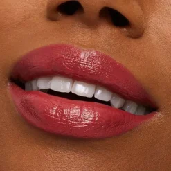 New M·A·Cximal Sleek Satin Lipstick Pintalabios