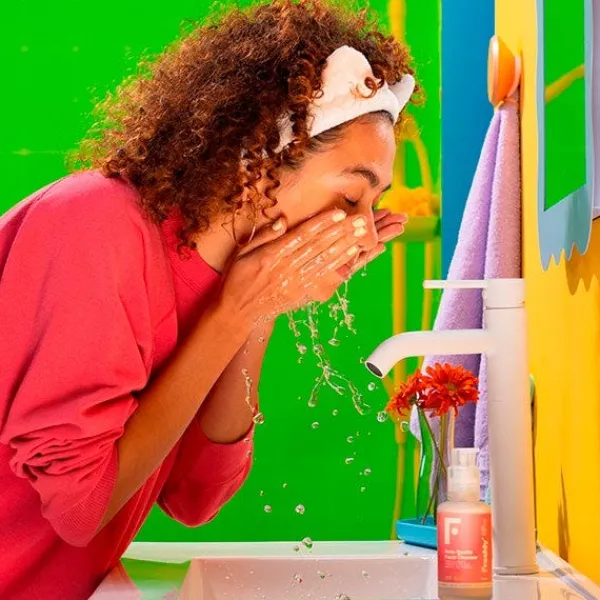 FRESHLY COSMETICS Desmaquillantes<Rose Quartz Facial Cleanser