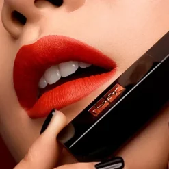 Online Rouge Pur Couture The Slim Velvet Radical Pintalabios