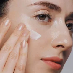 SHISEIDO Contorno Ojos|Cosmética Japonesa<Total Regenerating Cream